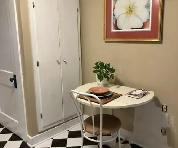 Comfortable Private 1br Retreat Apartment Lafayette