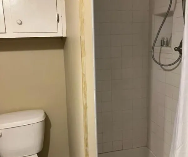 Comfortable Private 1br Retreat Apartment *